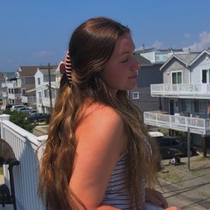 Meet your Posher, Leah